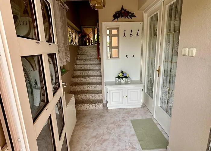 Vanessa שיופוק